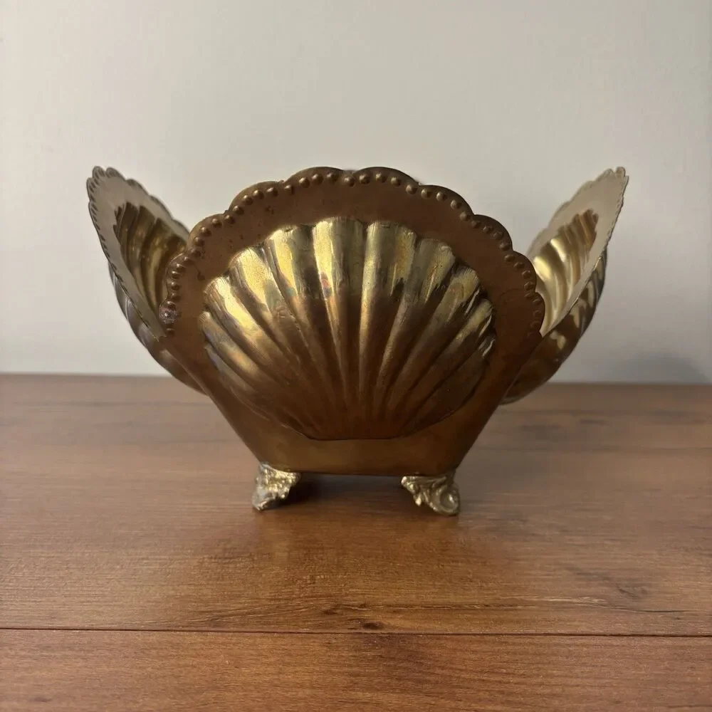 Vintage Hollywood Regency Brass Clam Sea Shell Planter Footed Cache Pot Patina